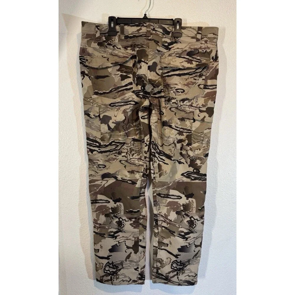 Under Armour Camo Multicolor Hunting/Tactical Pants Loose Mens Size 44x32